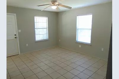 2233 Jeannie Street, Navarre, FL 32566 - Photo 4