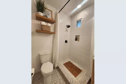 1613 E De Soto Street E, Pensacola, FL 32501 - Photo 18