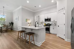 2703 Louis Cir, Crestview, FL 32536 - Photo 2