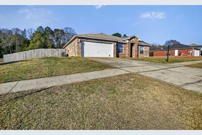 2412 Cumberland Way, Crestview, FL 32536 - Photo 4