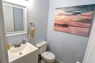 437 Bridgewater Ct, Mary Esther, FL 32569 - Photo 4