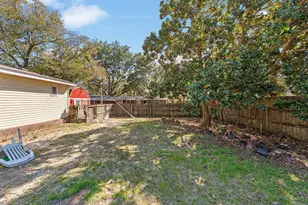 2125 Jeannie St, Navarre, FL 32566 - Photo 16