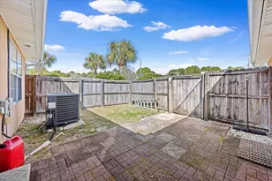 2145 Pepper Dr, Navarre, FL 32566 - Photo 40