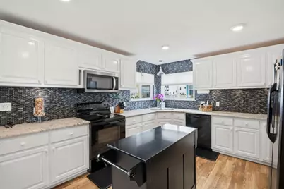 7877 White Sands Boulevard, Navarre, FL 32566 - Photo 14