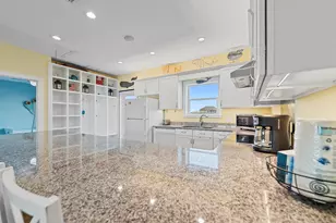 8162 Gulf Blvd, Navarre, FL 32566 - Photo 8