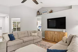 8134 Country Bay Blvd, Navarre, FL 32566 - Photo 4