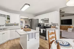 8134 Country Bay Blvd, Navarre, FL 32566 - Photo 6