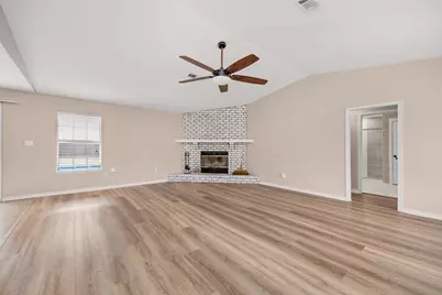 5850 Princeton Drive, Pensacola, FL 32526 - Photo 8