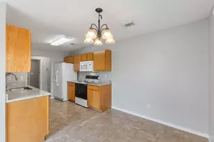 8828 Arlington Pl, Navarre, FL 32566 - Photo 12