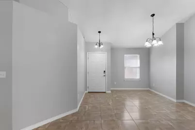 8828 Arlington Place, Navarre, FL 32566 - Photo 4