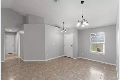 8828 Arlington Place, Navarre, FL 32566 - Photo 6