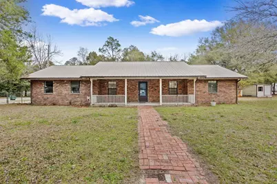 750 W Orange Avenue W, Defuniak Springs, FL 32435 - Photo 2
