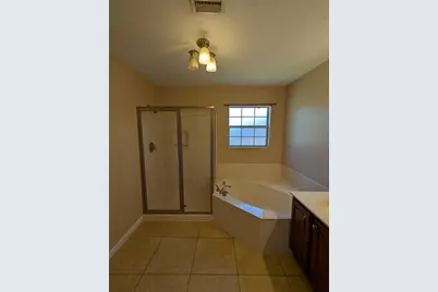 7318 E Bay Boulevard E, Navarre, FL 32566 - Photo 26