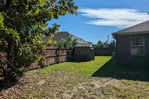 7318 E Bay Blvd E, Navarre, FL 32566 - Photo 32