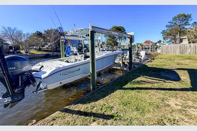 1647 Kalakaua Court, Gulf Breeze, FL 32561 - Photo 44