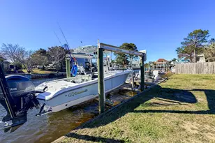 1647 Kalakaua Ct, Gulf Breeze, FL 32561 - Photo 44