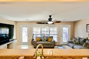 1647 Kalakaua Ct, Gulf Breeze, FL 32561 - Photo 8