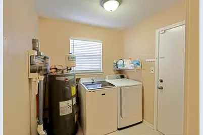 1647 Kalakaua Court, Gulf Breeze, FL 32561 - Photo 32