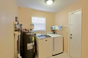 1647 Kalakaua Ct, Gulf Breeze, FL 32561 - Photo 32