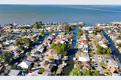 1647 Kalakaua Court, Gulf Breeze, FL 32561 - Photo 48