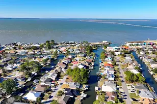 1647 Kalakaua Ct, Gulf Breeze, FL 32561 - Photo 48