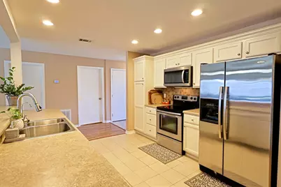 1647 Kalakaua Court, Gulf Breeze, FL 32561 - Photo 6