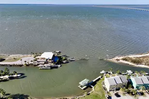 1647 Kalakaua Ct, Gulf Breeze, FL 32561 - Photo 46