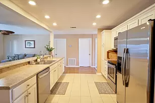 1647 Kalakaua Ct, Gulf Breeze, FL 32561 - Photo 6