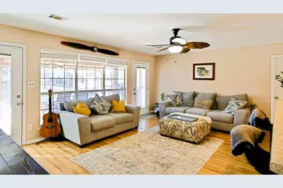 1647 Kalakaua Court, Gulf Breeze, FL 32561 - Photo 8