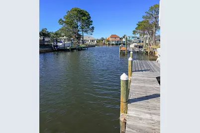 1647 Kalakaua Court, Gulf Breeze, FL 32561 - Photo 54