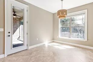 240 Gracie Ln, Niceville, FL 32578 - Photo 6