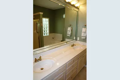 2020 Plantation Oaks Drive, Navarre, FL 32566 - Photo 14