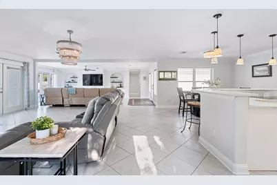 961 Aquamarine Drive, Gulf Breeze, FL 32563 - Photo 70