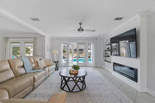 961 Aquamarine Dr, Gulf Breeze, FL 32563 - Photo 46