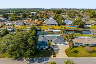 961 Aquamarine Dr, Gulf Breeze, FL 32563 - Photo 4