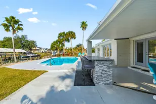 961 Aquamarine Dr, Gulf Breeze, FL 32563 - Photo 28