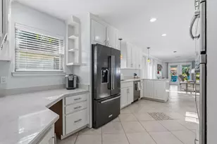 961 Aquamarine Dr, Gulf Breeze, FL 32563 - Photo 30