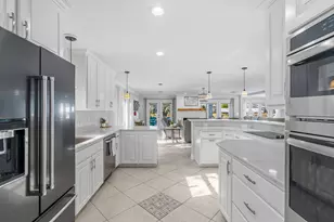 961 Aquamarine Dr, Gulf Breeze, FL 32563 - Photo 34