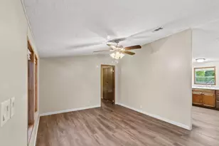 9108 Eagle Nest Dr, Navarre, FL 32566 - Photo 2