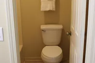 2138 Edgewood Dr, Navarre, FL 32566 - Photo 16