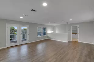 300 Wildwood St, Mary Esther, FL 32569 - Photo 24