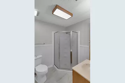 300 Wildwood Street, Mary Esther, FL 32569 - Photo 14