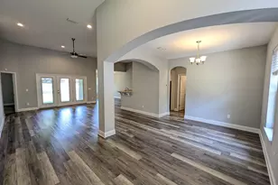 3135 Hickory St, Navarre, FL 32566 - Photo 2