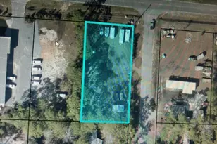 2691 Salamanca St, Navarre, FL 32566 - Photo 1