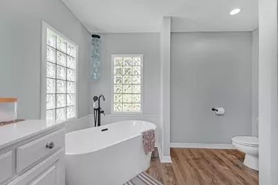 8905 Binnacle Court, Navarre, FL 32566 - Photo 22