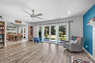 8905 Binnacle Ct, Navarre, FL 32566 - Photo 2