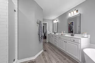 8905 Binnacle Ct, Navarre, FL 32566 - Photo 20