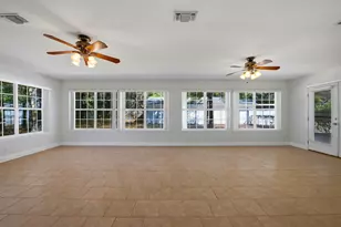 1522 Oak Shore Dr, Gulf Breeze, FL 32563 - Photo 10