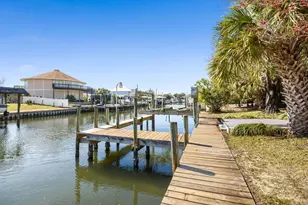 3367 Circle Dr, Gulf Breeze, FL 32563 - Photo 4