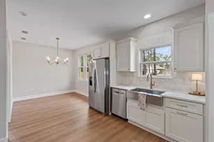 8299 Toledo St, Navarre, FL 32566 - Photo 10